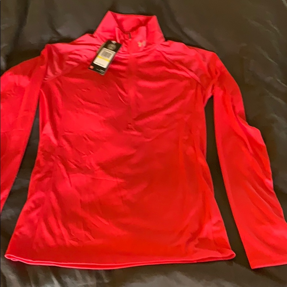 Under armor M heat gear bright pink athletic shirt